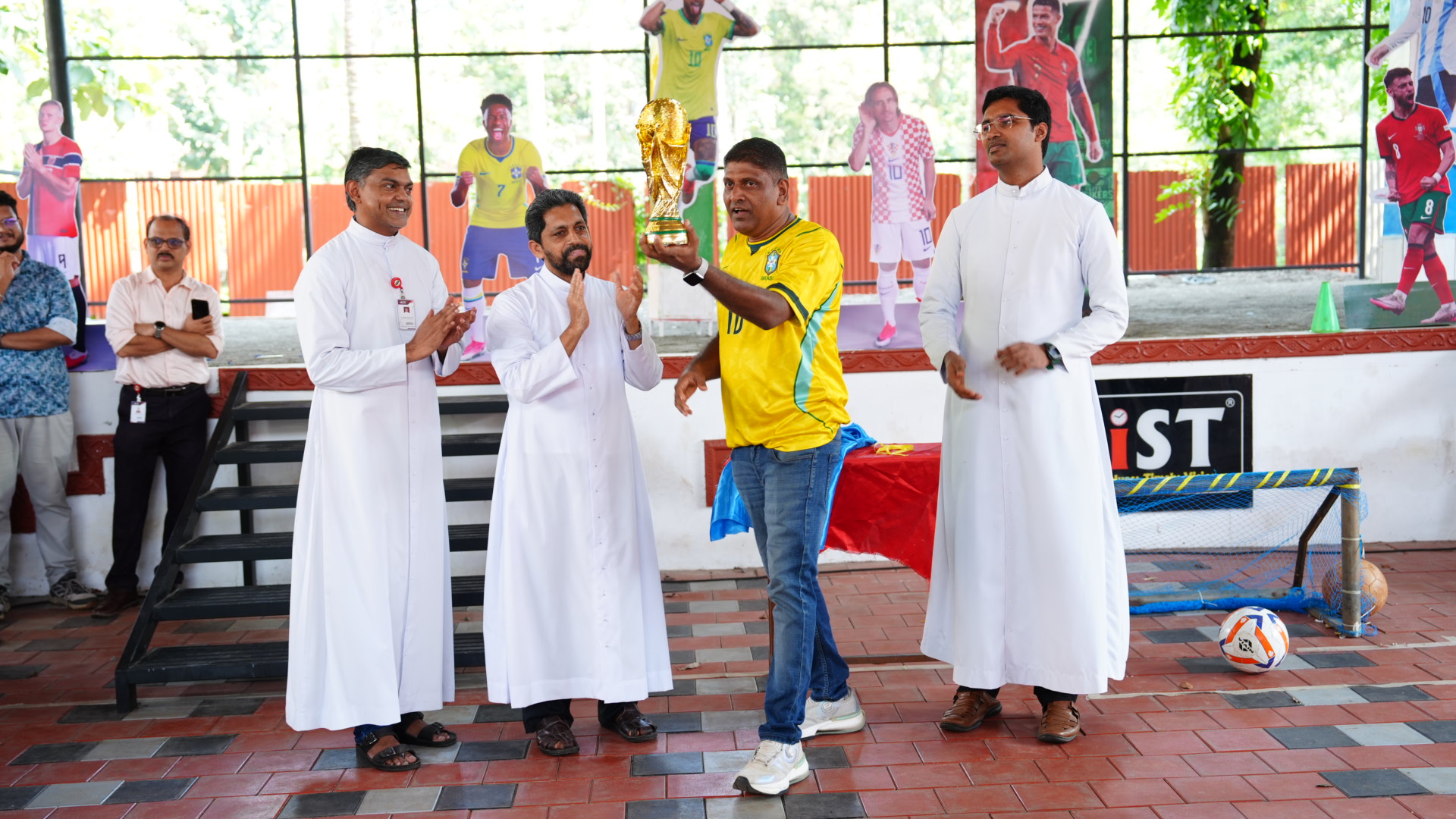 Fan's Show & Jersey Day